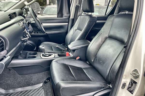 2020 Toyota Hilux SR5 GUN126R 4X4