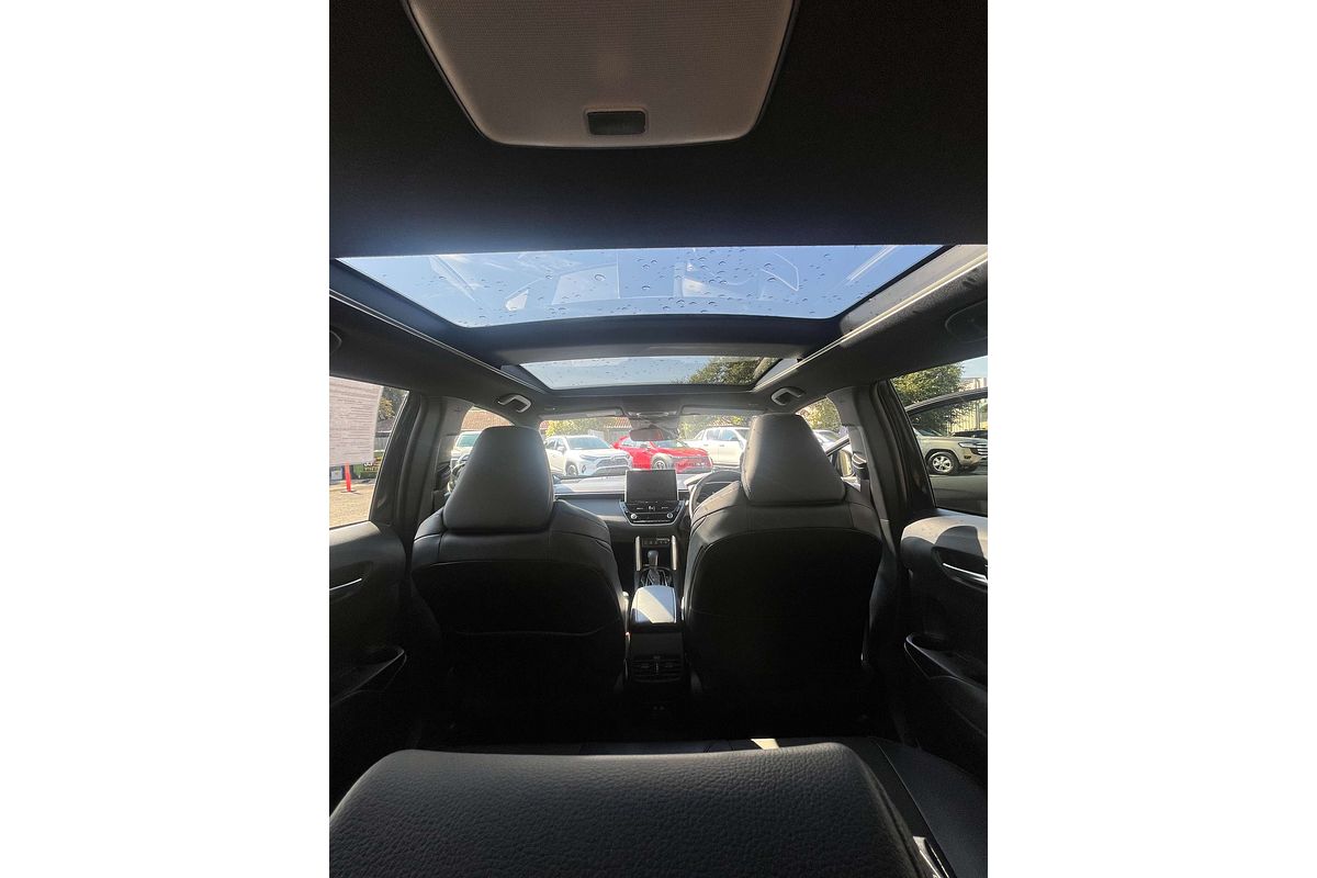 2025 Toyota Corolla Cross Atmos MXGH15R