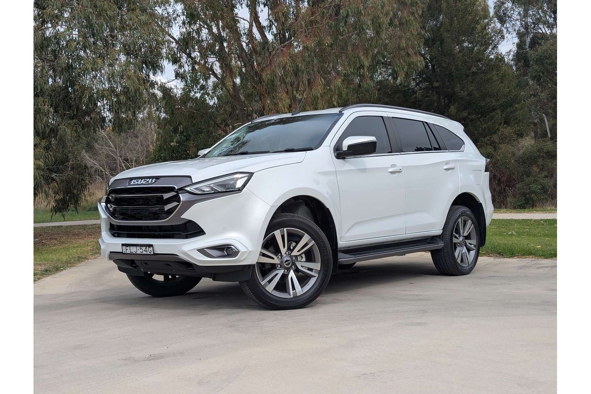 2024 Isuzu MU-X LS-T