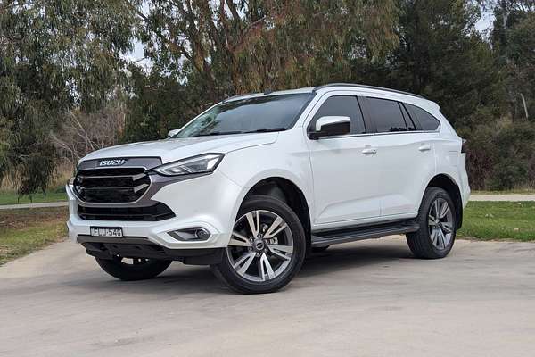 2024 Isuzu MU-X LS-T