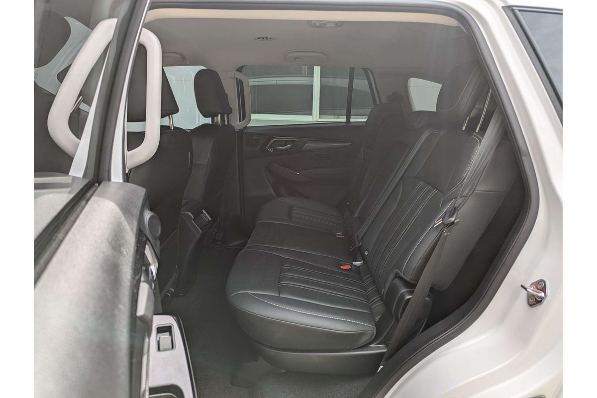2024 Isuzu MU-X LS-T