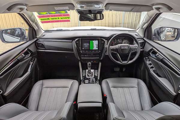 2024 Isuzu MU-X LS-T