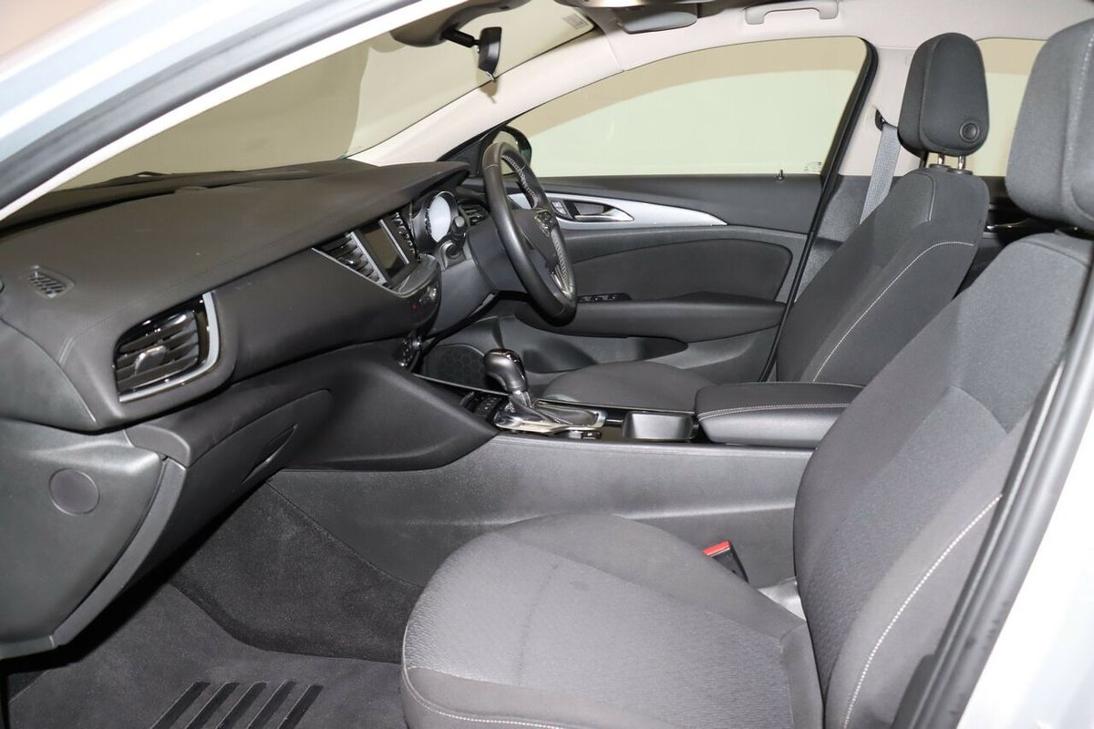 2020 Holden Commodore LT ZB