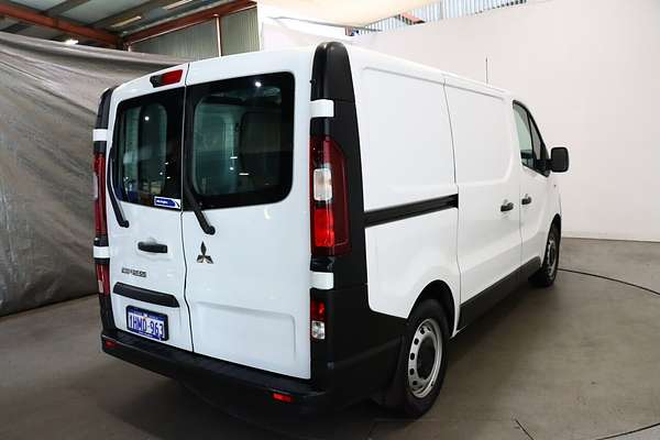 2021 Mitsubishi Express GLX SN LWB
