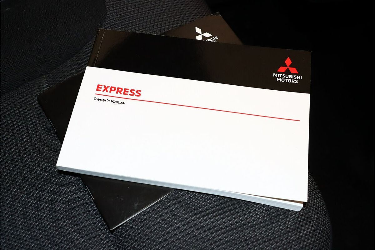 2021 Mitsubishi Express GLX SN LWB