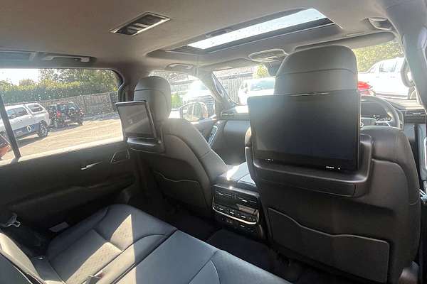 2024 Toyota Landcruiser Sahara FJA300R