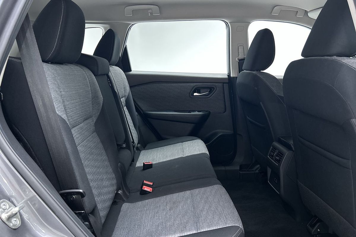 2023 Nissan X-TRAIL ST T33