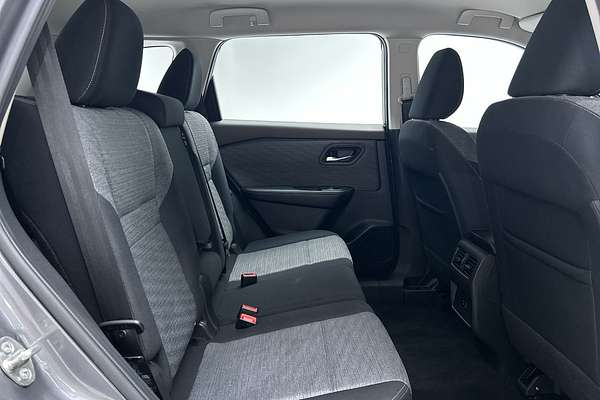2023 Nissan X-TRAIL ST T33