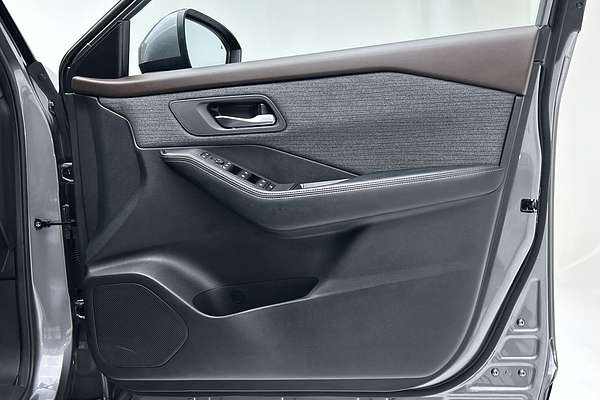 2023 Nissan X-TRAIL ST T33