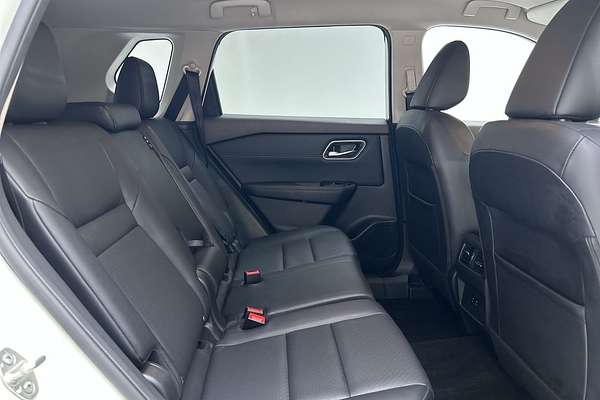 2023 Nissan X-TRAIL ST-L T33