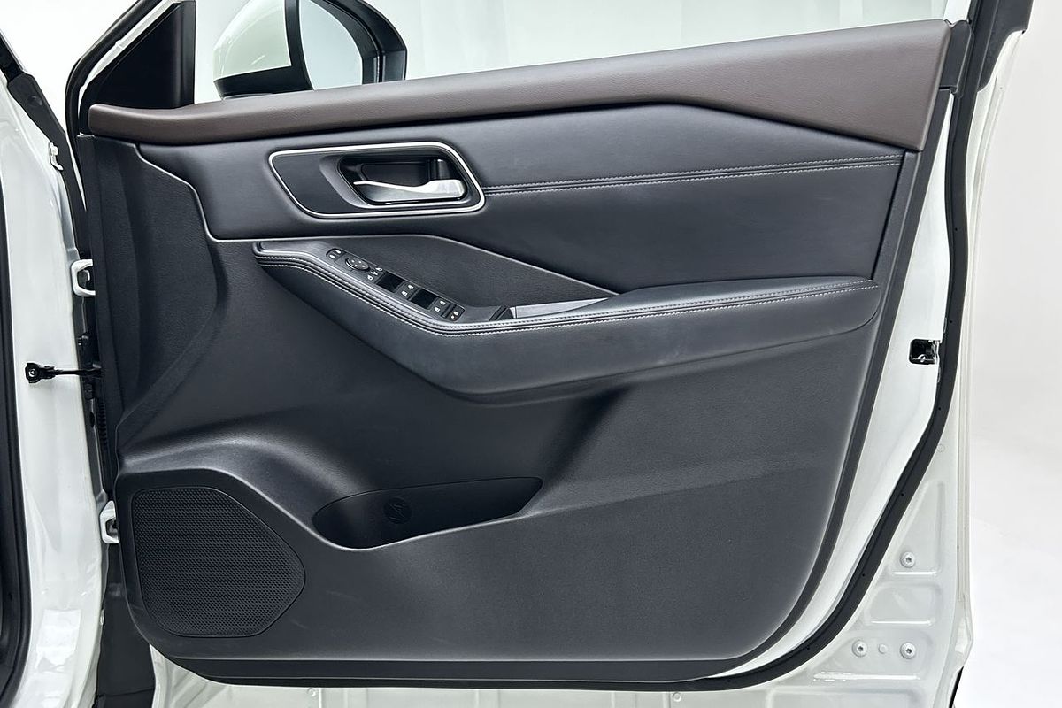 2023 Nissan X-TRAIL ST-L T33