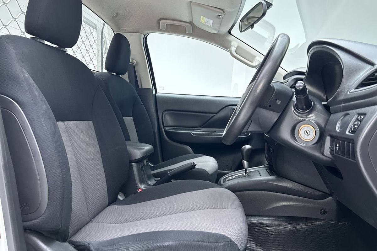 2018 Mitsubishi Triton GLX MR Rear Wheel Drive