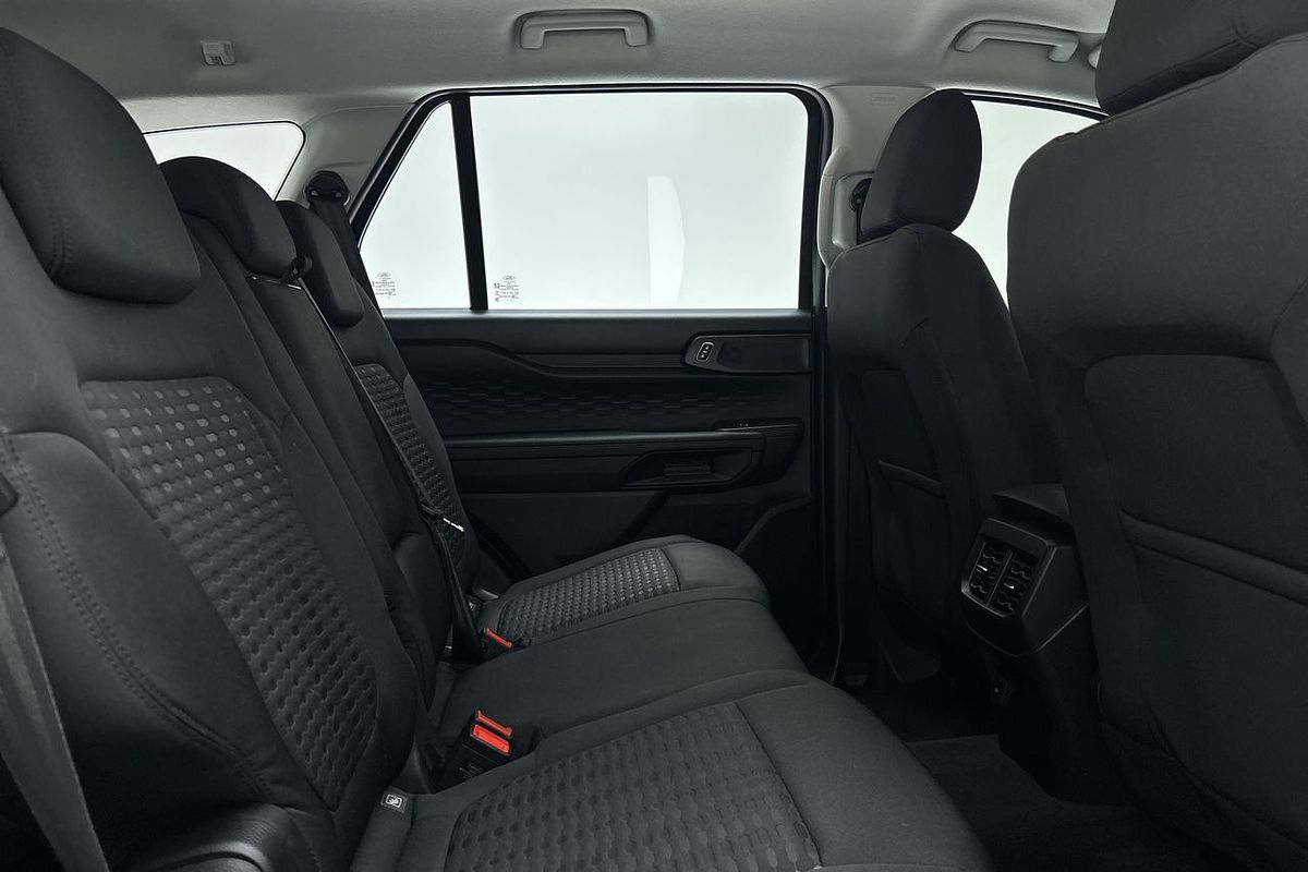 2024 Ford Everest Ambiente