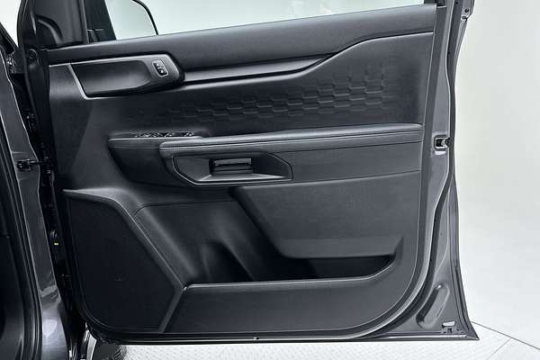 2024 Ford Everest Ambiente
