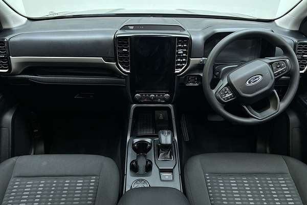 2024 Ford Everest Ambiente
