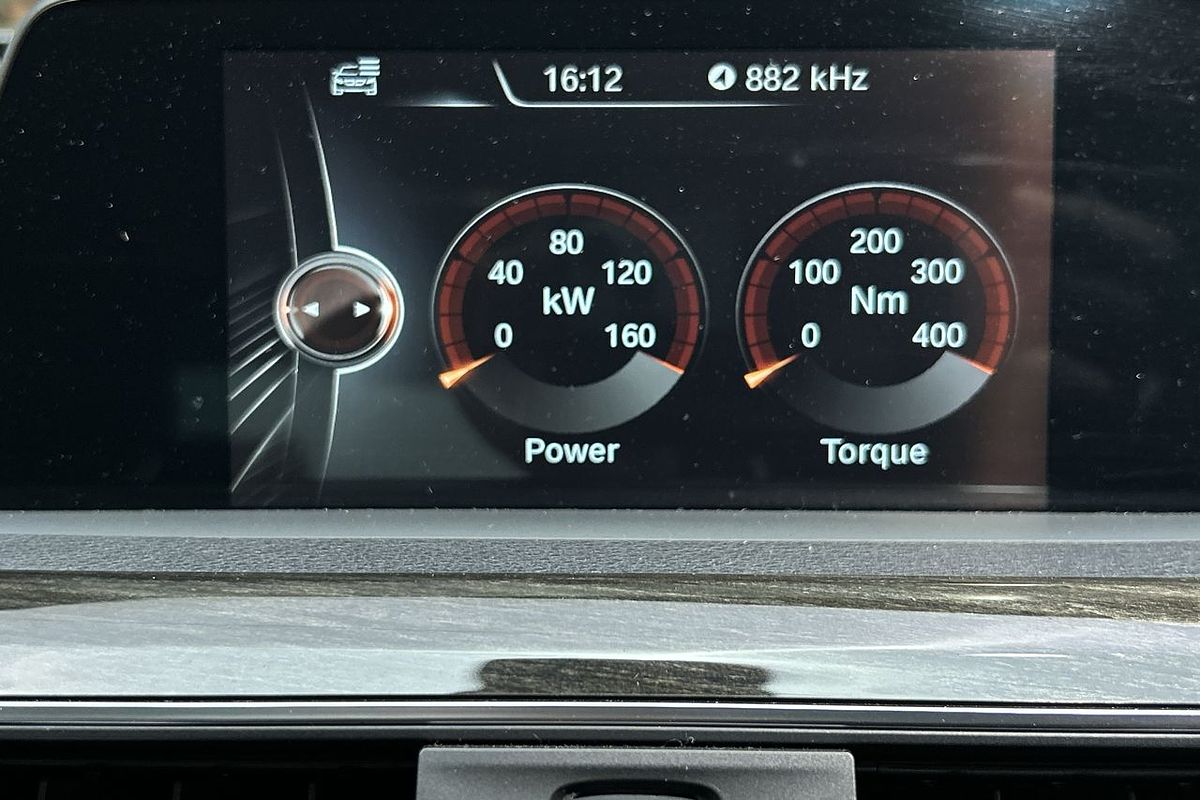 2016 BMW 3 Series 320d Sport Line F30 LCI