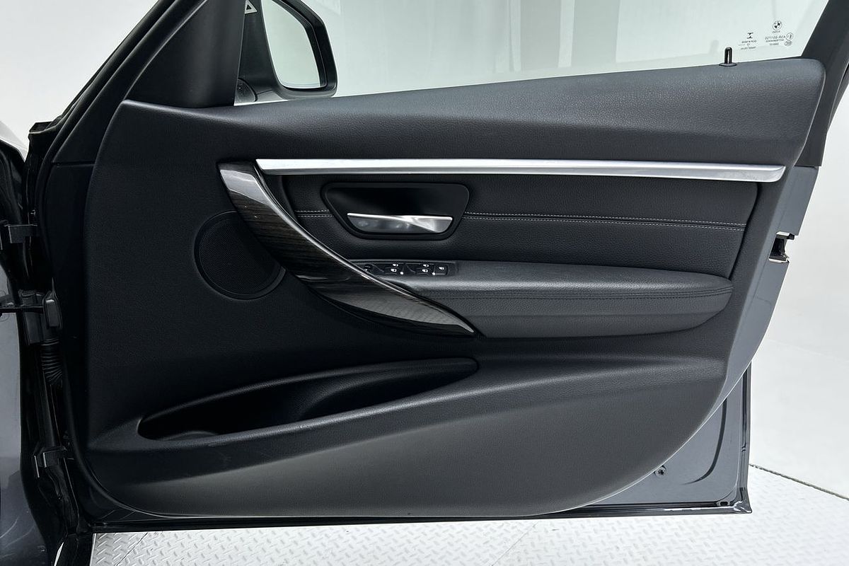 2016 BMW 3 Series 320d Sport Line F30 LCI