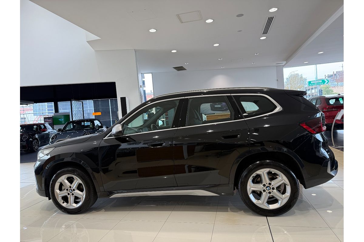 2023 BMW X1 sDrive18i U11