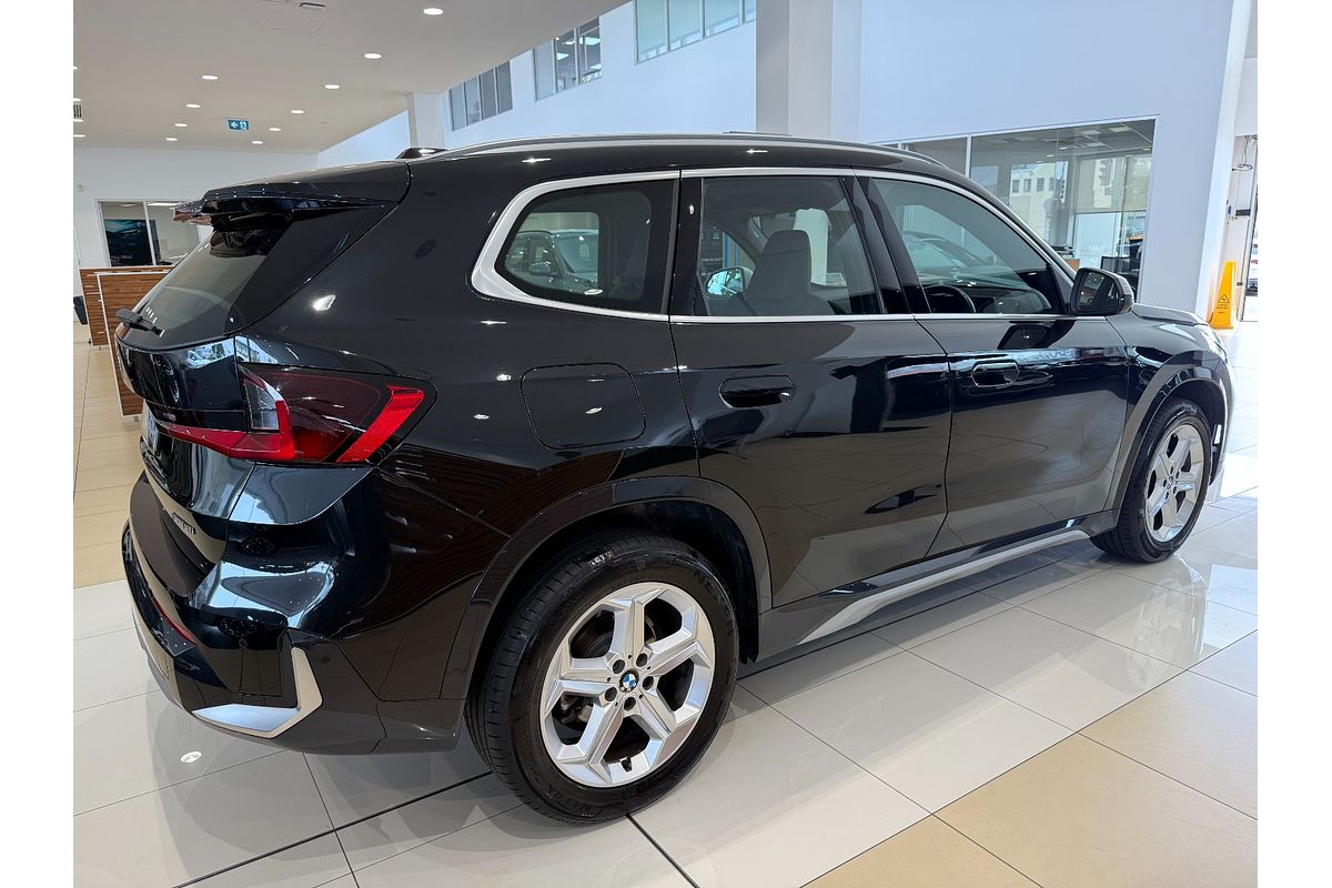 2023 BMW X1 sDrive18i U11