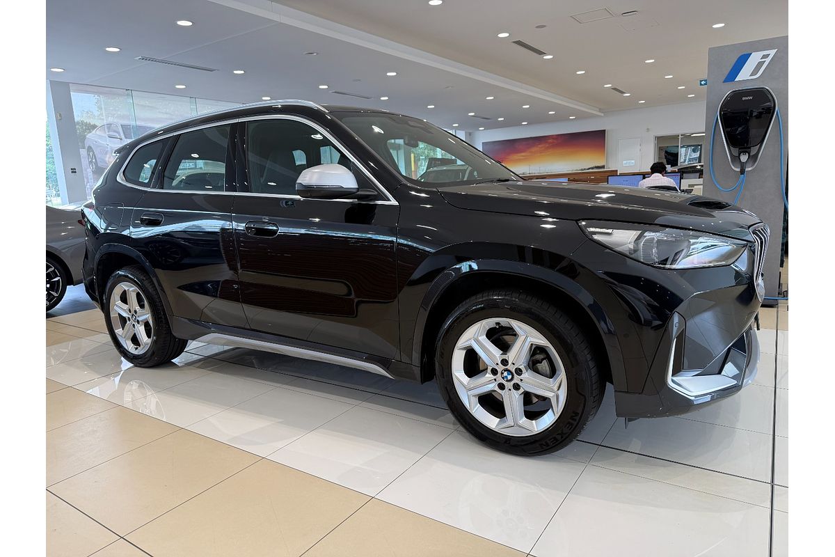 2023 BMW X1 sDrive18i U11