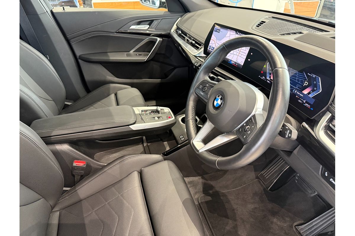 2023 BMW X1 sDrive18i U11