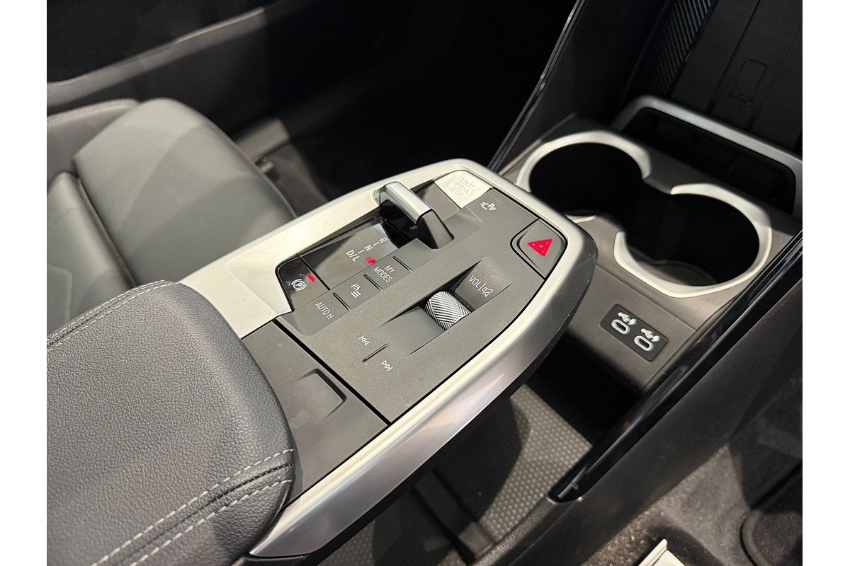 2023 BMW X1 sDrive18i U11