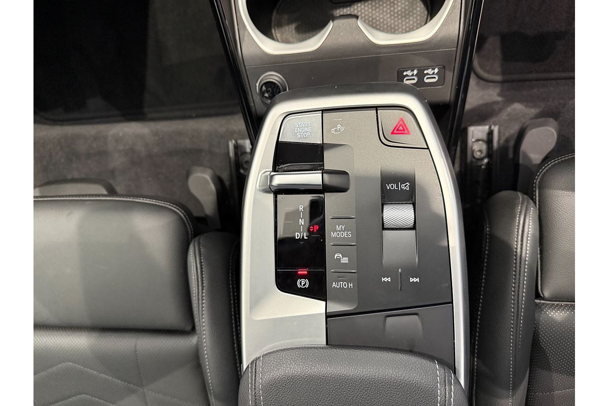 2023 BMW X1 sDrive18i U11