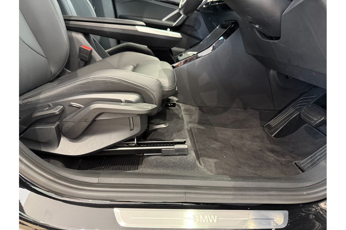 2023 BMW X1 sDrive18i U11