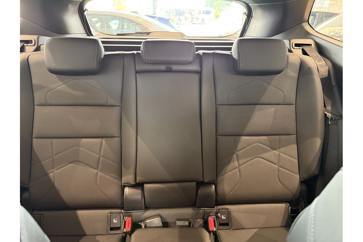 2023 BMW X1 sDrive18i U11