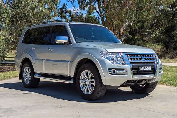 2019 Mitsubishi Pajero GLS NX