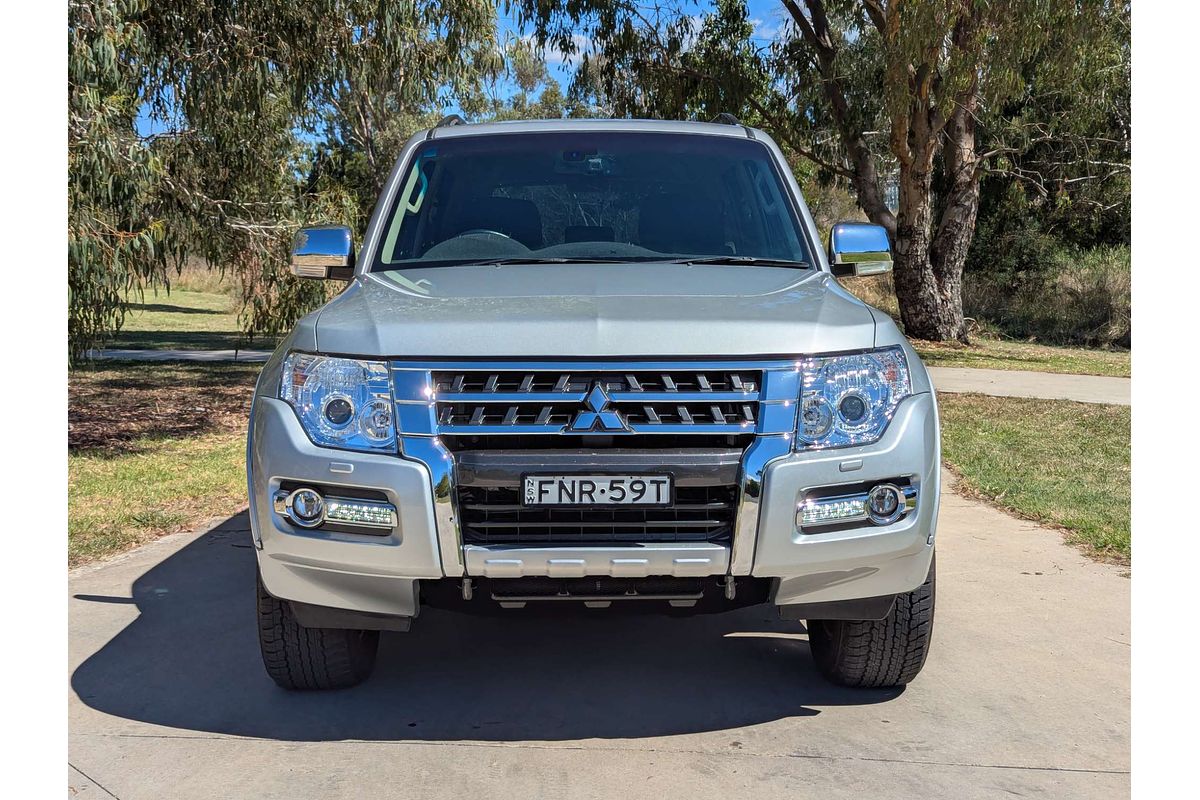 2019 Mitsubishi Pajero GLS NX