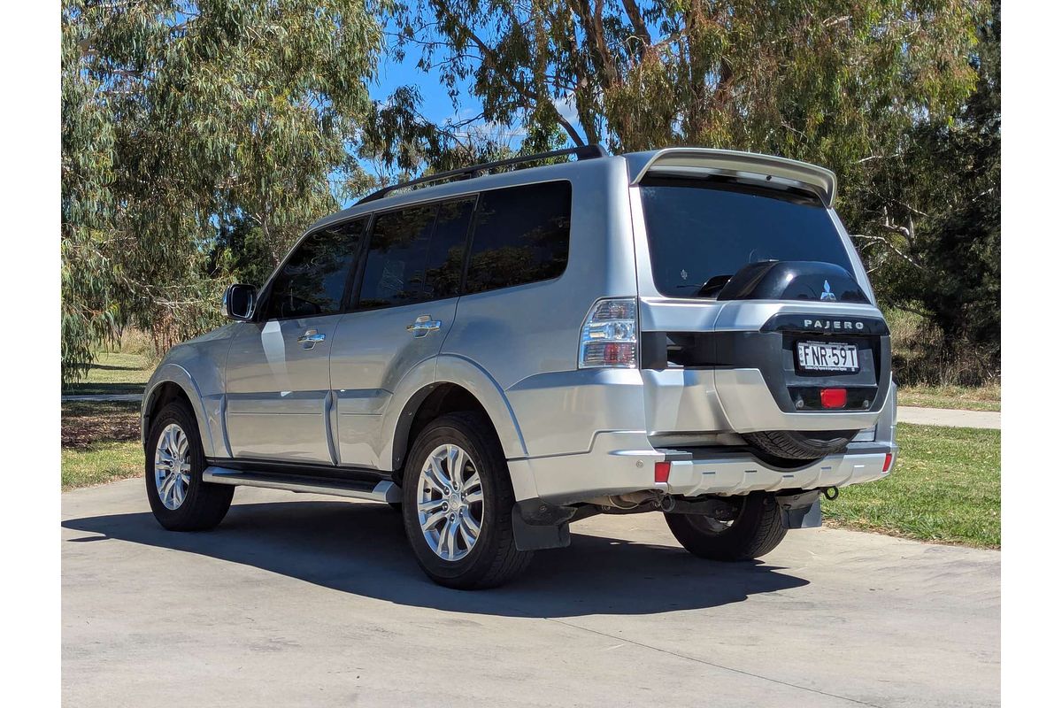 2019 Mitsubishi Pajero GLS NX