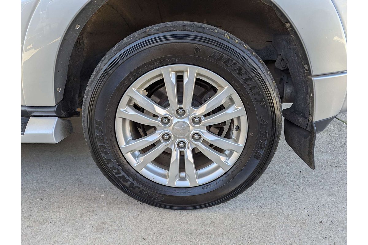 2019 Mitsubishi Pajero GLS NX