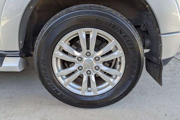 2019 Mitsubishi Pajero GLS NX