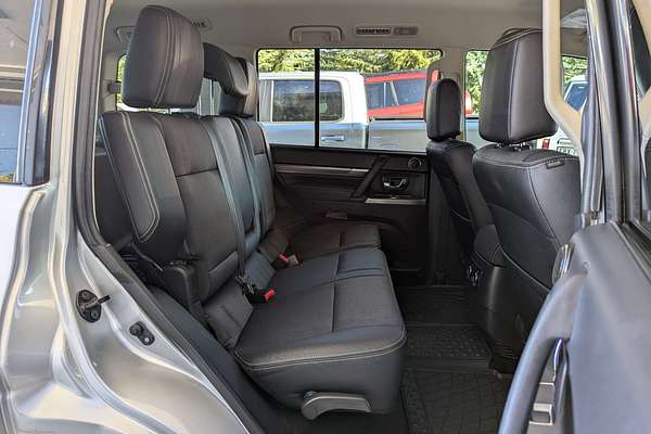 2019 Mitsubishi Pajero GLS NX