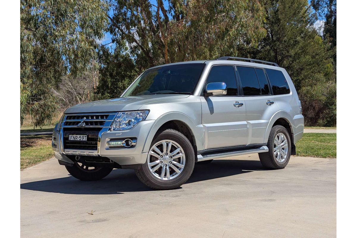 2019 Mitsubishi Pajero GLS NX
