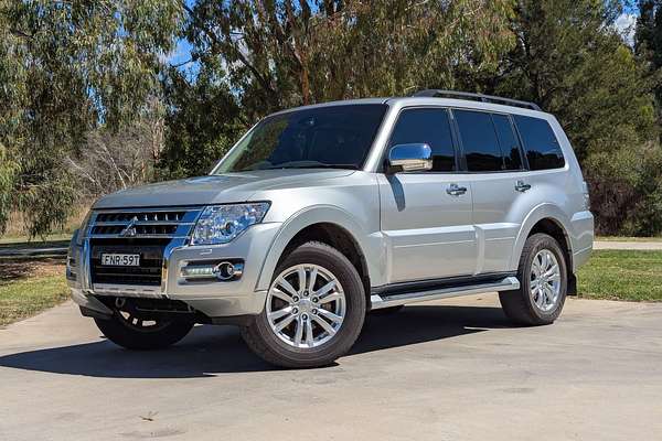 2019 Mitsubishi Pajero GLS NX