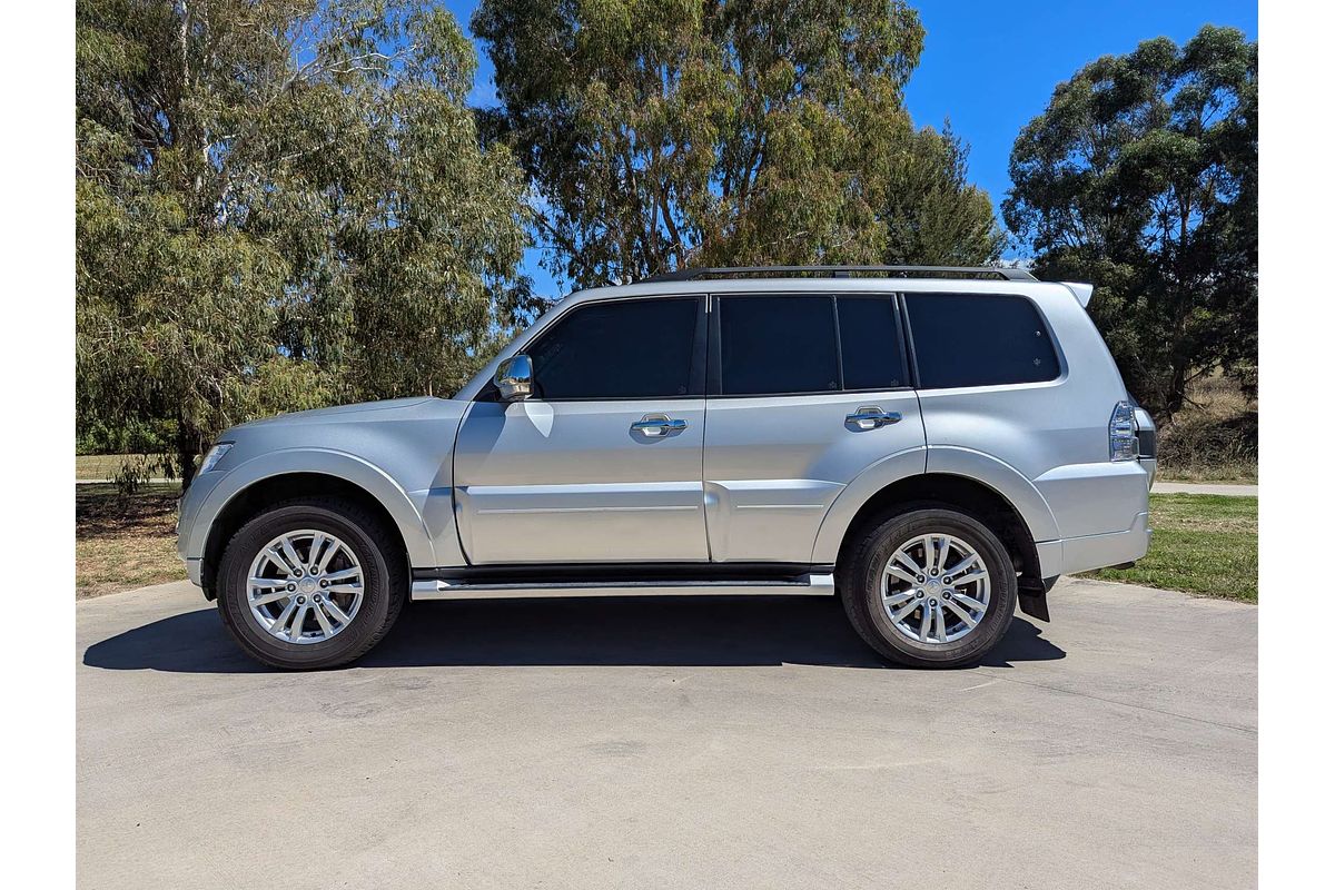 2019 Mitsubishi Pajero GLS NX
