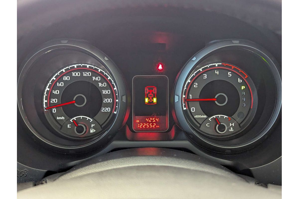 2019 Mitsubishi Pajero GLS NX
