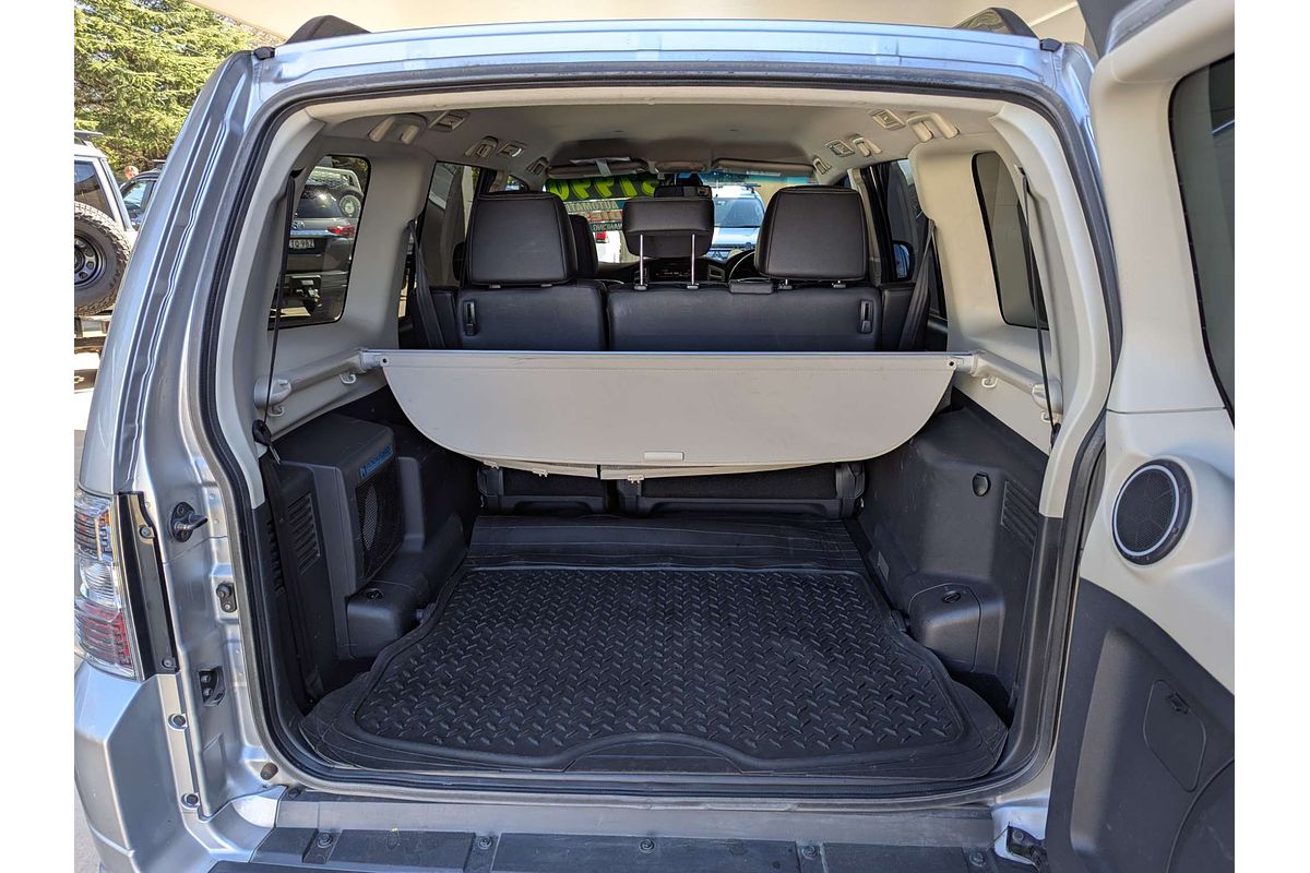 2019 Mitsubishi Pajero GLS NX