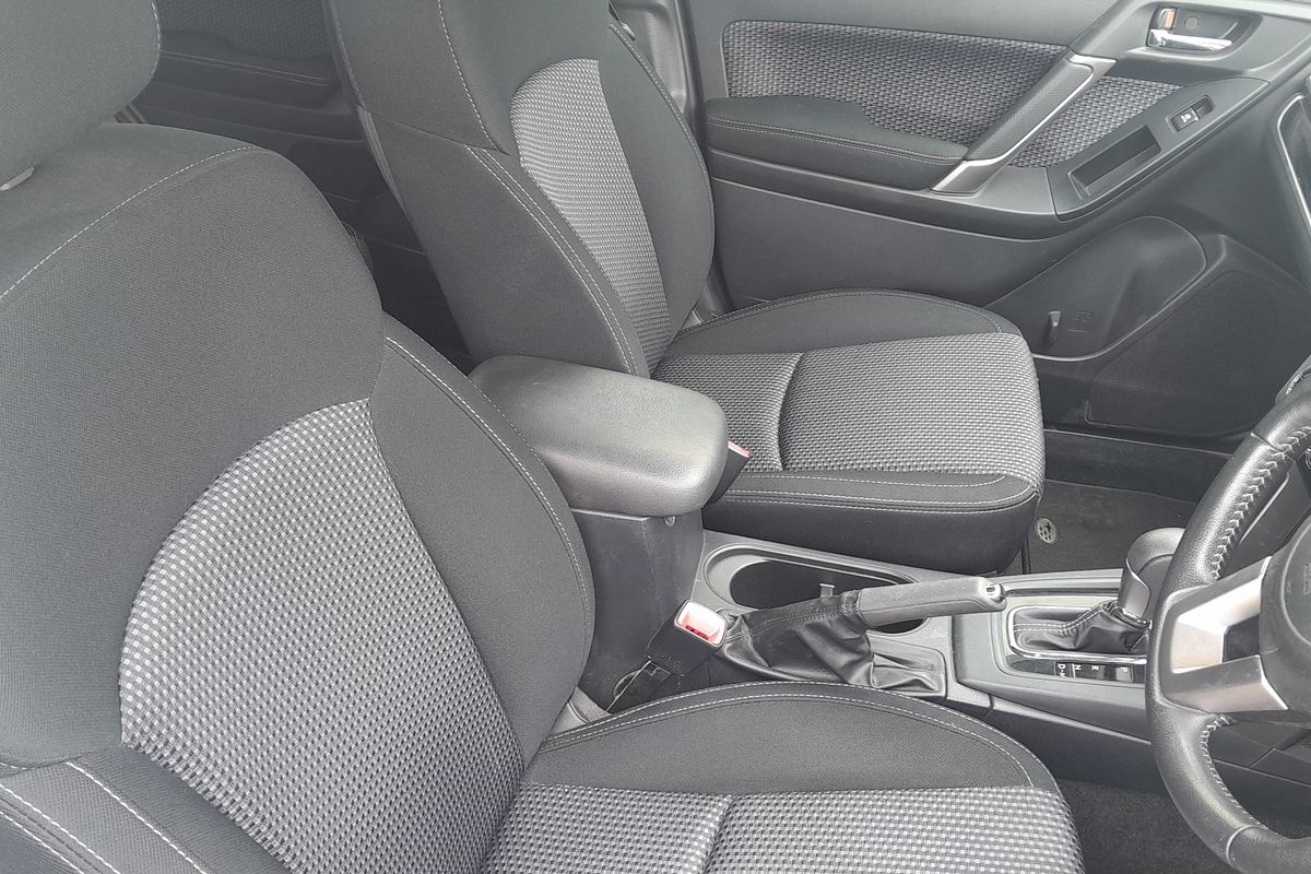 2017 Subaru FORESTER 2.5i-L S4