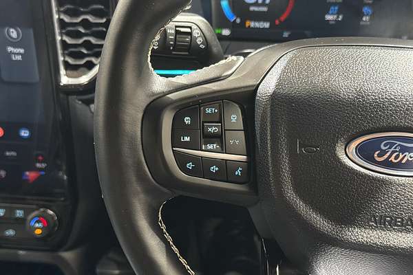 2024 Ford Everest Platinum