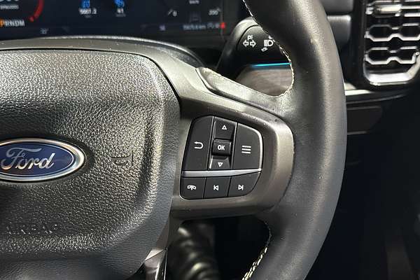 2024 Ford Everest Platinum