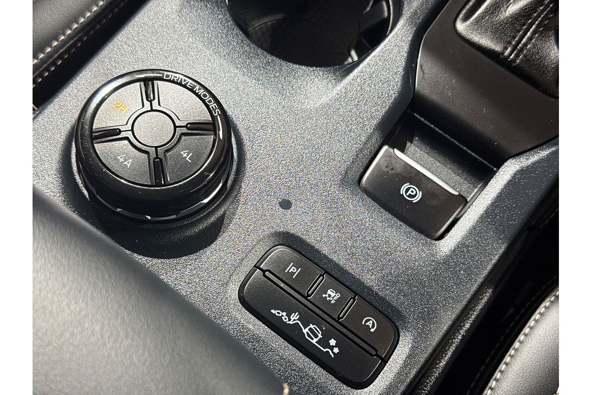 2024 Ford Everest Platinum