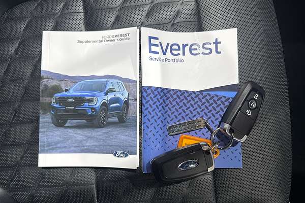 2024 Ford Everest Platinum