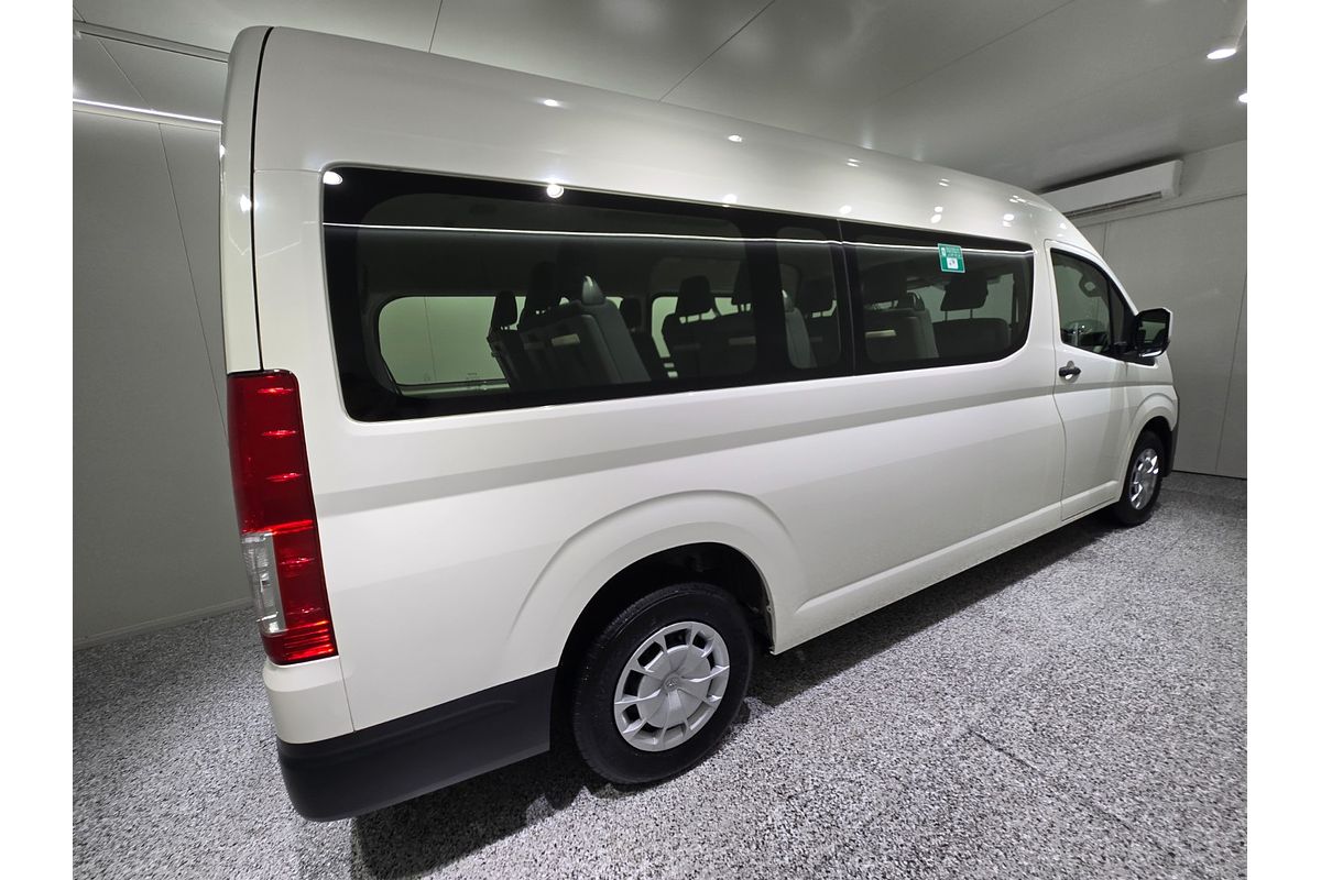 2023 Toyota Hiace Commuter GDH322R