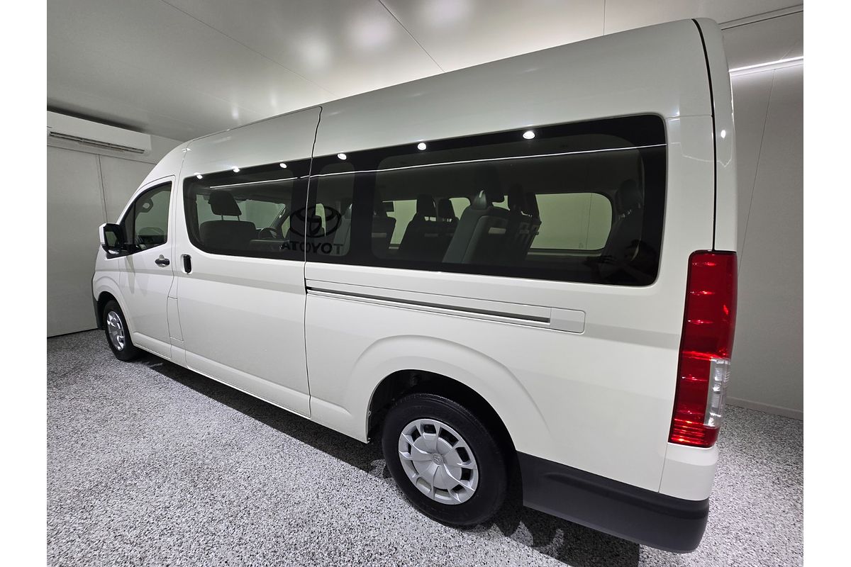 2023 Toyota Hiace Commuter GDH322R