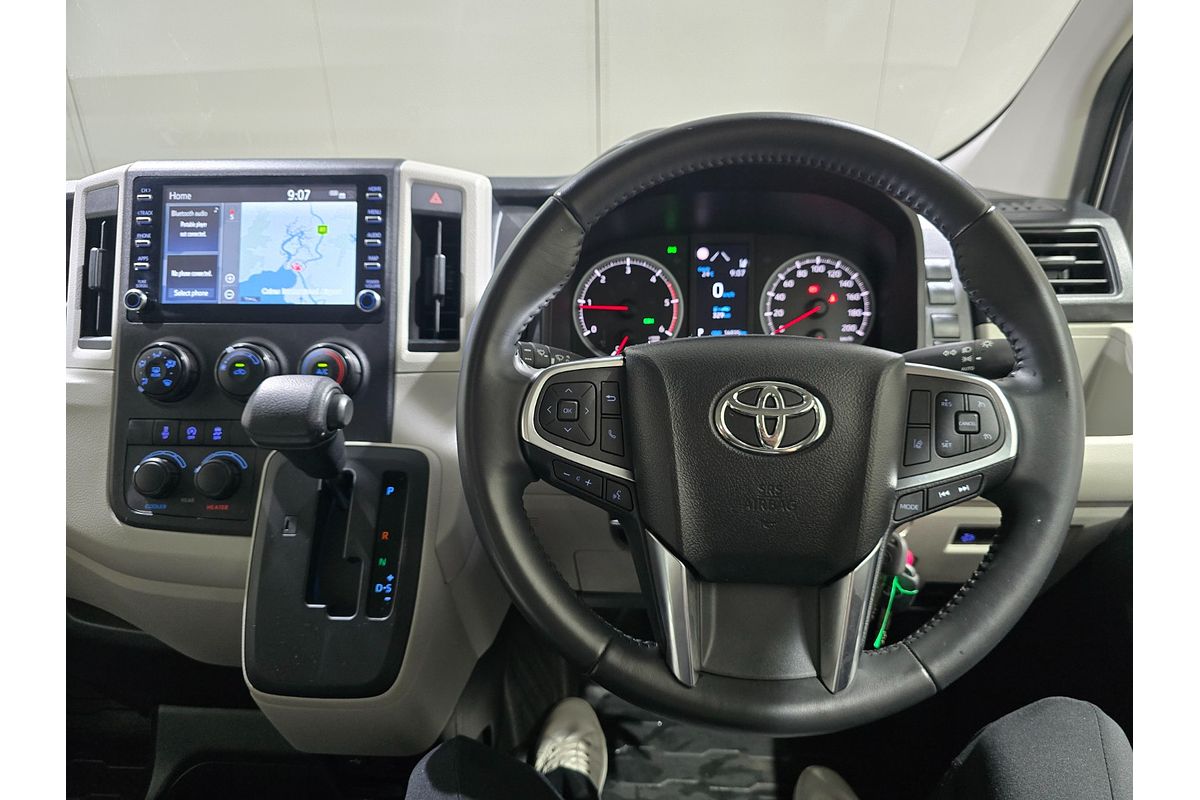 2023 Toyota Hiace Commuter GDH322R