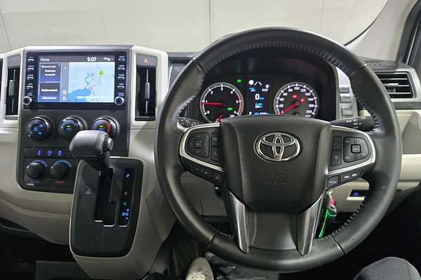 2023 Toyota Hiace Commuter GDH322R