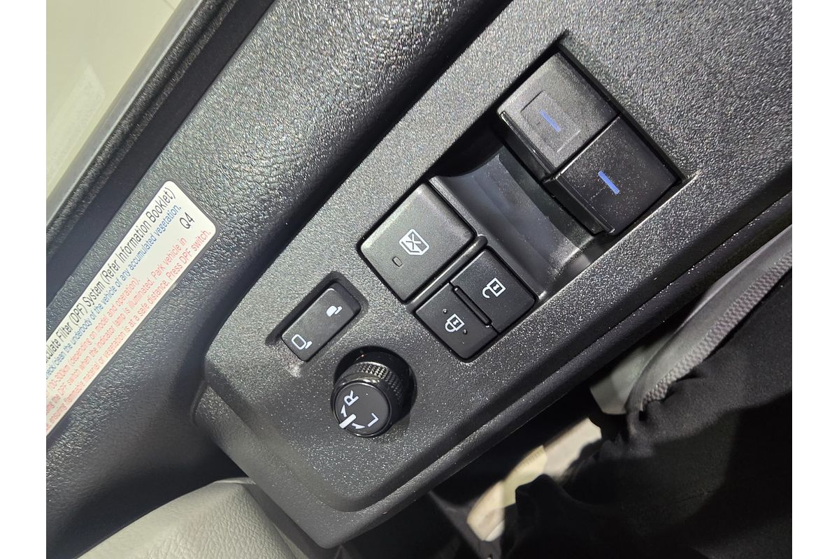 2024 Toyota Hiace GDH300R LWB
